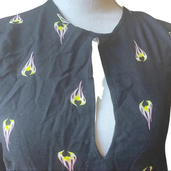 TRUSSARDI JEANS “1987” Heart-Flame Wide-Leg Jumpsuit | Sheer Cape Sleeves - Picture 6 of 14